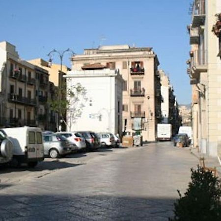 A Terrace In The Heart Of Palermo Apartment Bagian luar foto