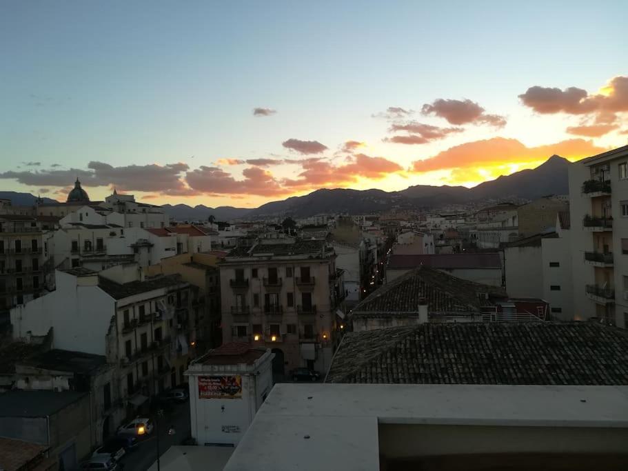 A Terrace In The Heart Of Palermo Apartment Bagian luar foto
