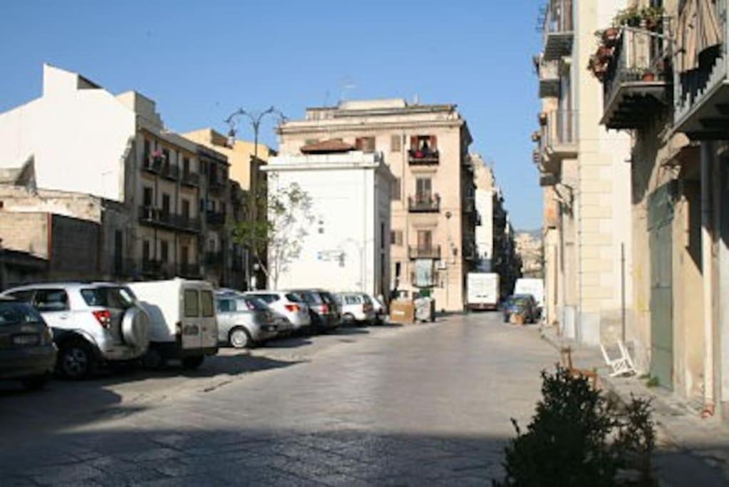 A Terrace In The Heart Of Palermo Apartment Bagian luar foto