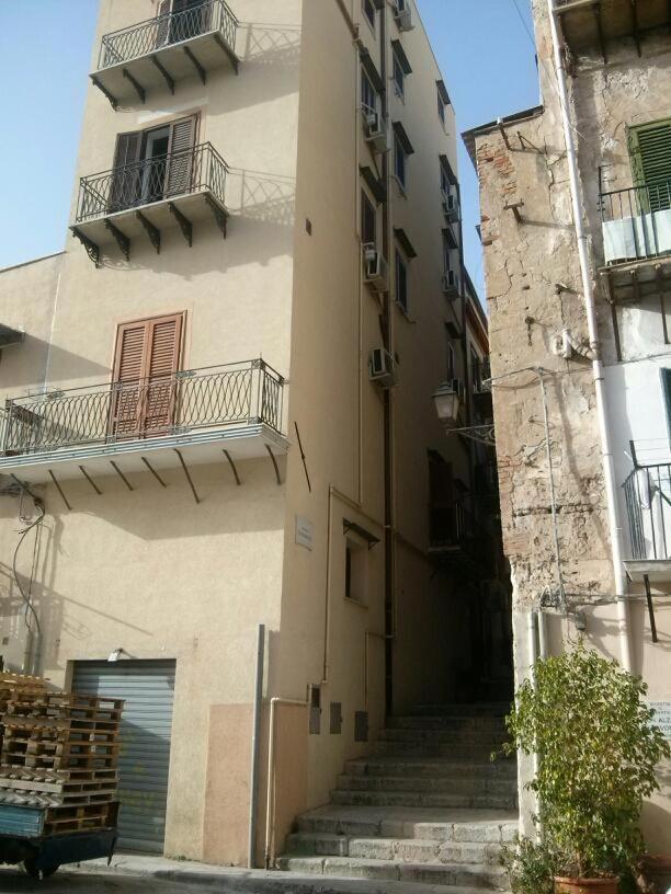 A Terrace In The Heart Of Palermo Apartment Bagian luar foto